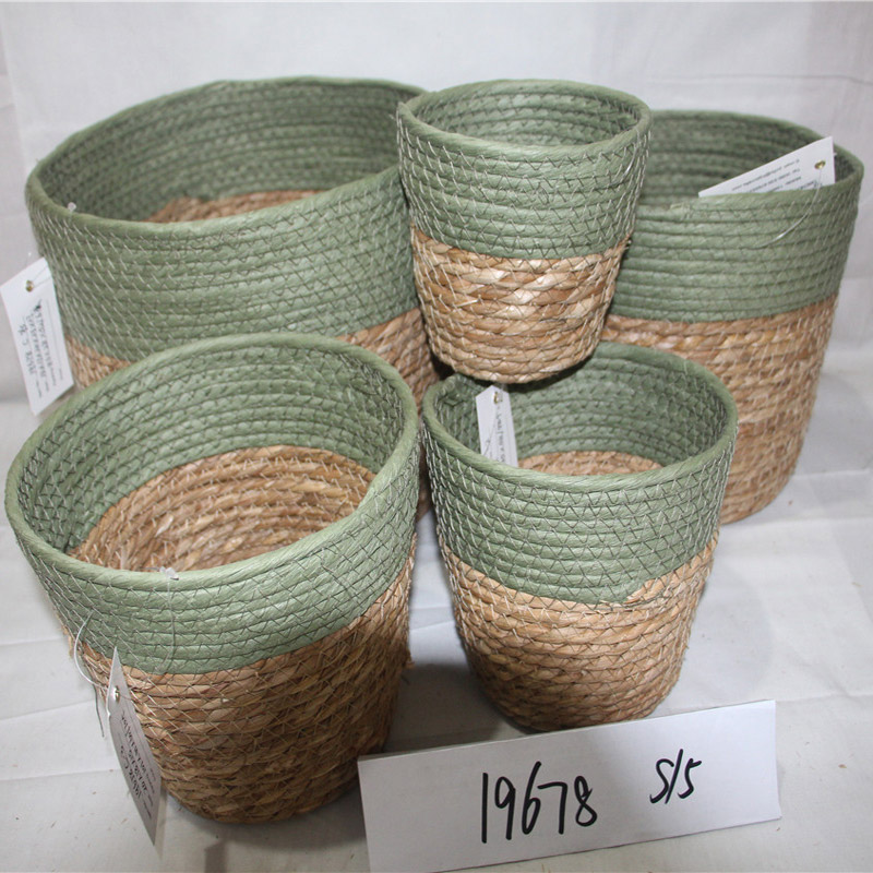 Handmade natural hand water hyacinth grass basket with handle